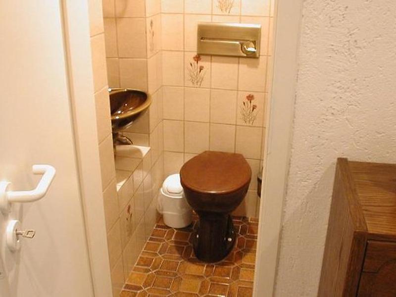 CD030580B5E1BF76089ADC011F458349