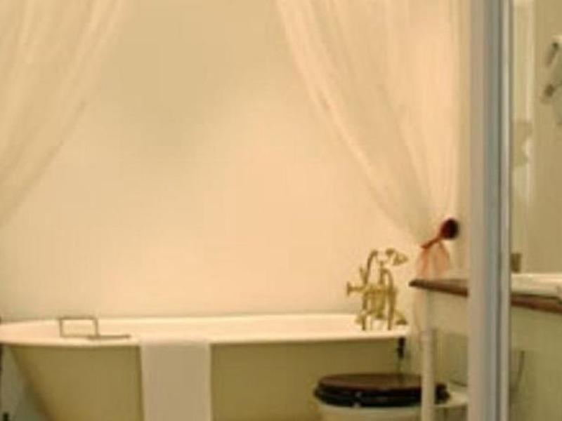 6ED24B08DD194ADF331EBB512C2EC8D9