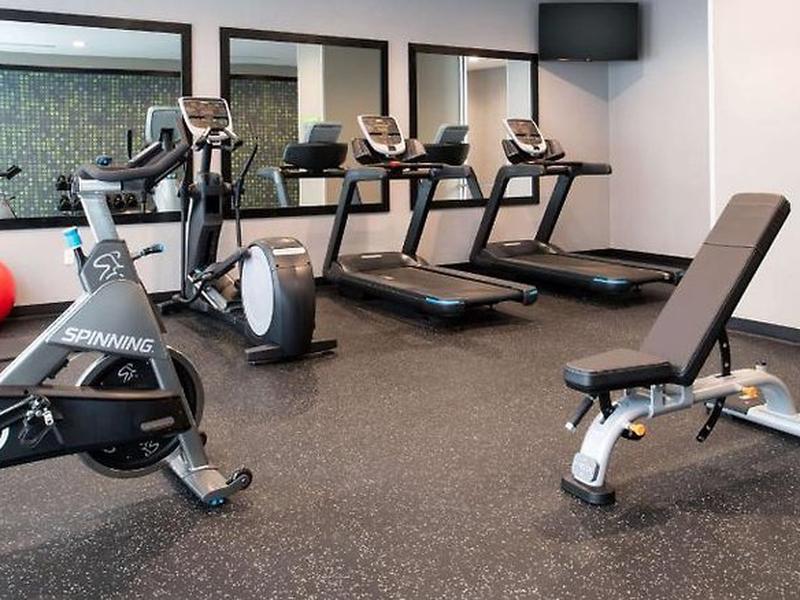 22B63DC287165070425F75A06A003A41