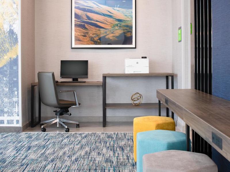 C5EE1C49B7B47E91D814D0F5005EDF2A