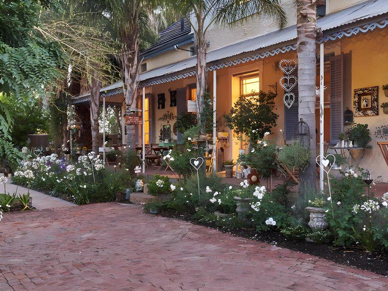 BB113905B8A8FA5EB1C490FDA944E36E