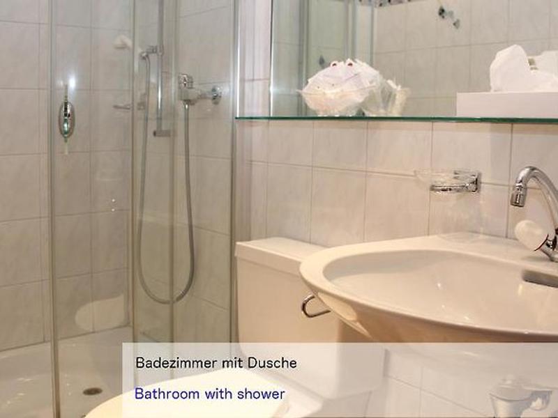 C1CA3E6DFE648D58A94C53CC1878F915