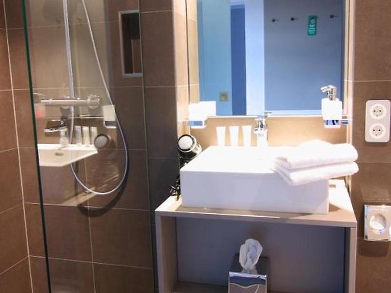 60F3955C888460BDA59D49F5DFFC091D