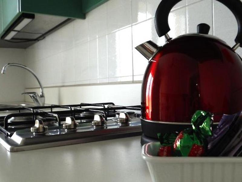 76D66640082080018CE911C02FB83E46