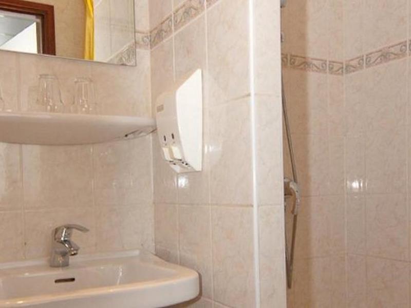 9C76D6888F9DB0A66DF0A018BD67D821