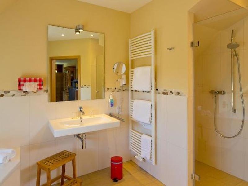 74600AFE3A25C9AD2CAF250D5B0C9D39