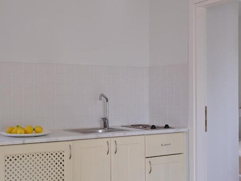 640BF84685698A32251A8EC18C7BFD46