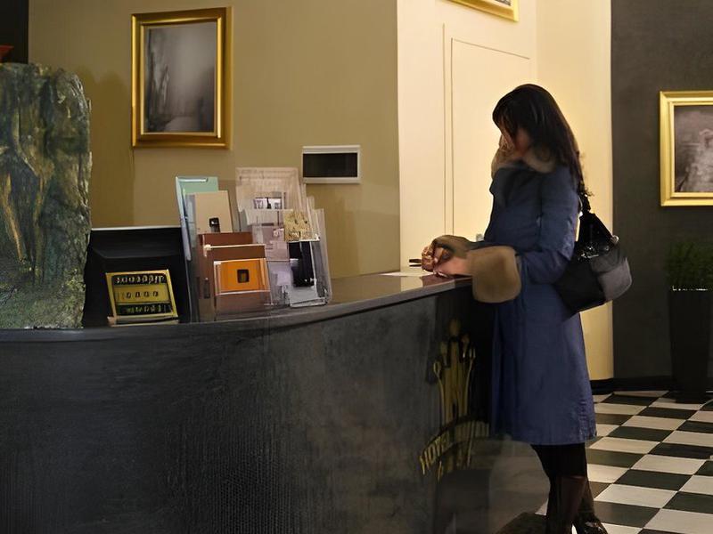 C9EC13C5981998EEA39E1813896BBD67