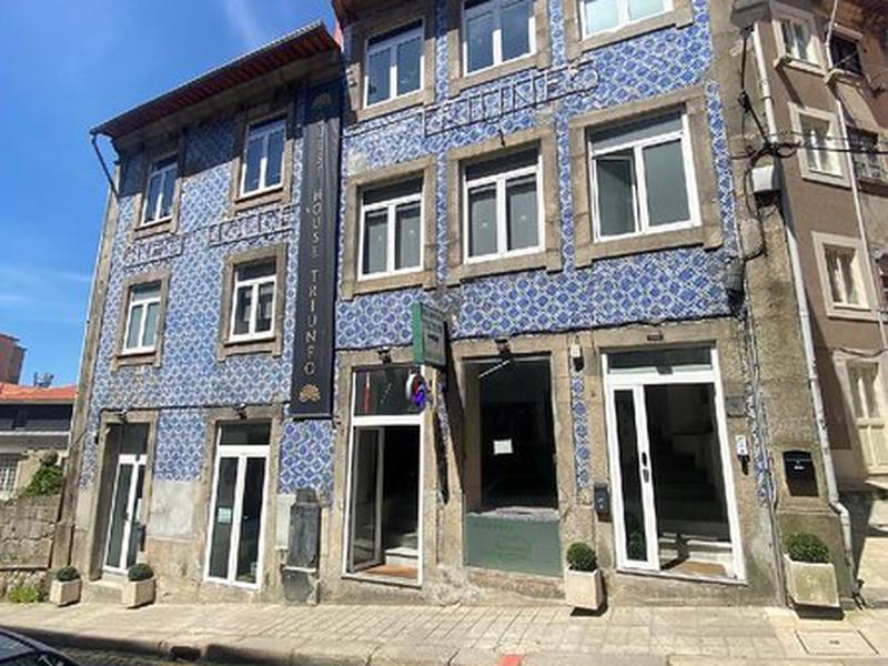 80948D328638F4DE226C00F91214E56C