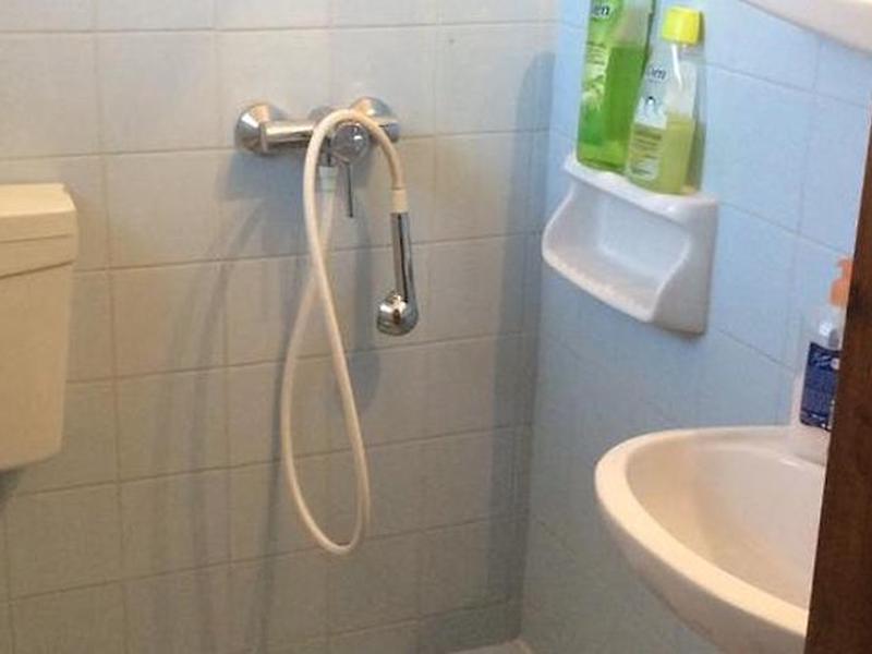 E8863337844FD42F446FF224689910F9