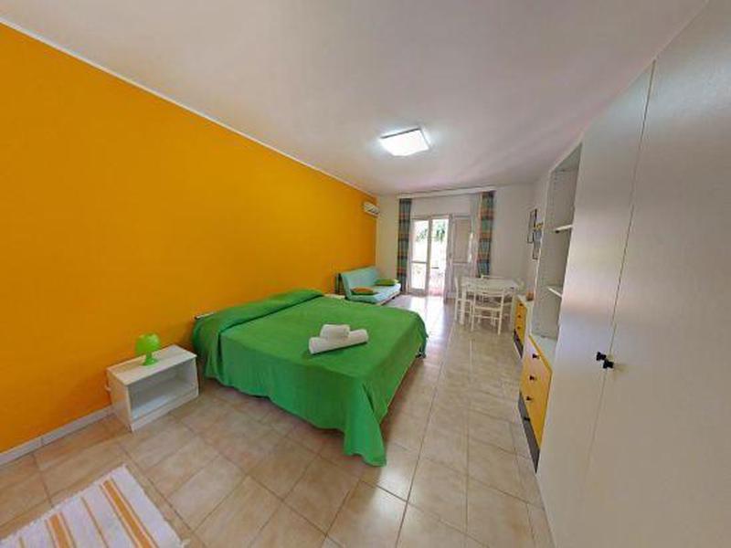 8ED024AD56E160D5D1B1F022468404E4