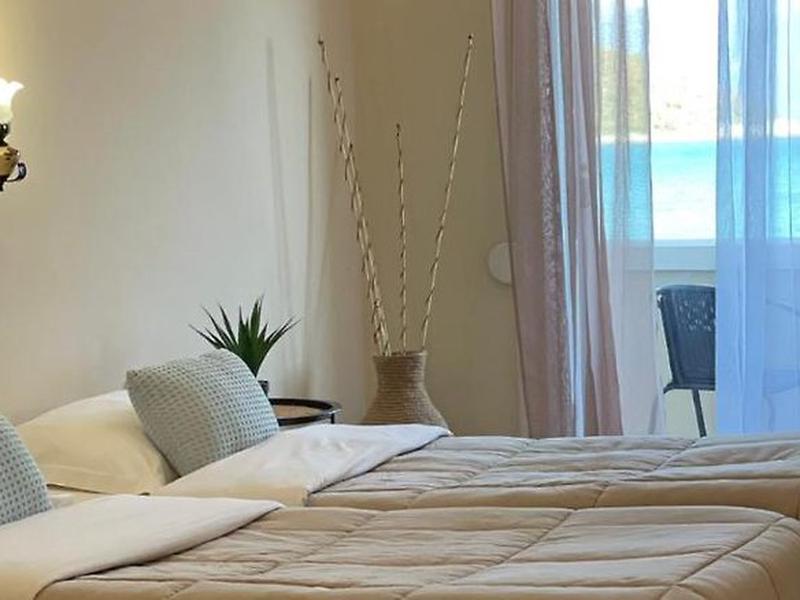 E53AB5DDFD0633850C5B455FA1A630E3