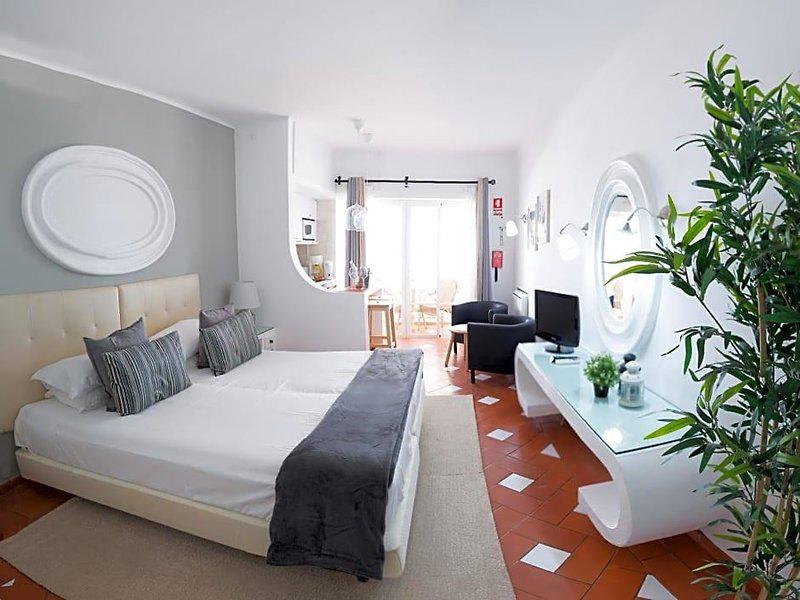 91C00A2FC47E87F6A8E0555F0369318D