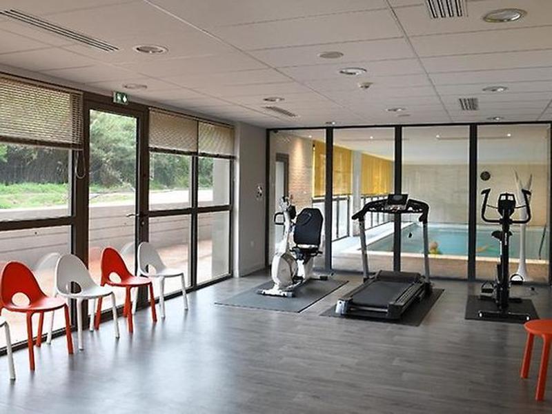 925B4D6B6A442C82D1C29E3FA1DC4846