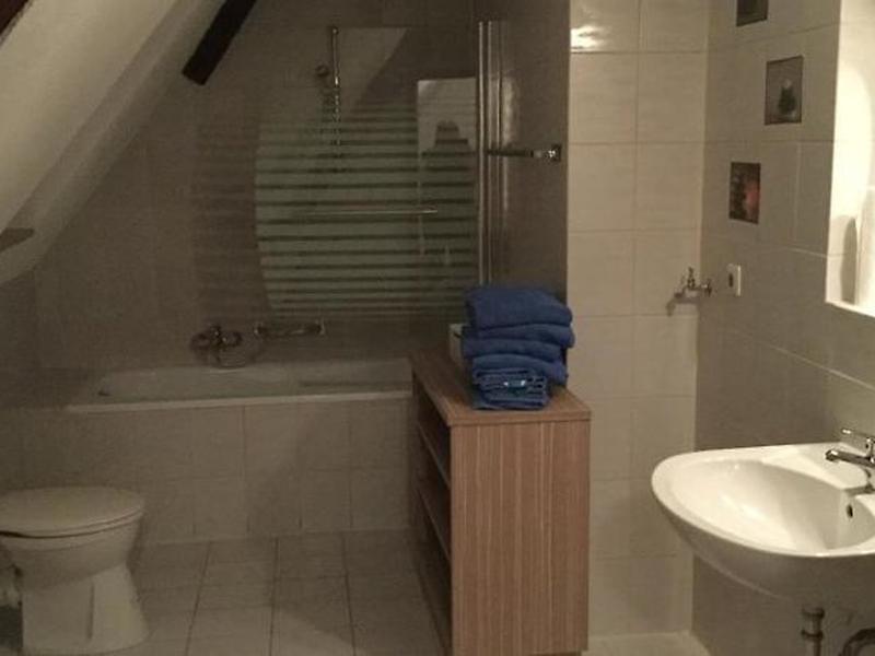 98F9B804FDD99737AB50E4C3AA77B68A