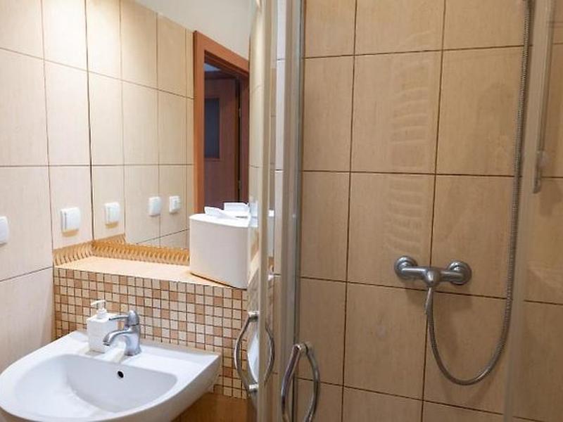 8709D0D0394876F070D8E841B97B0C15