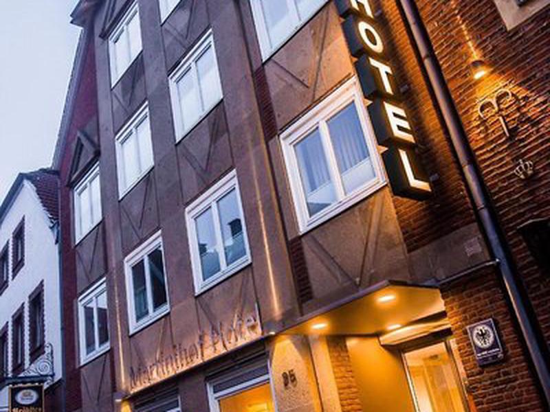 F145DAA054F7BDC99D482AE1A599B31C