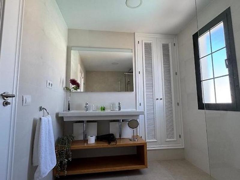 6455CFECE960F0ACB6923091C583359D