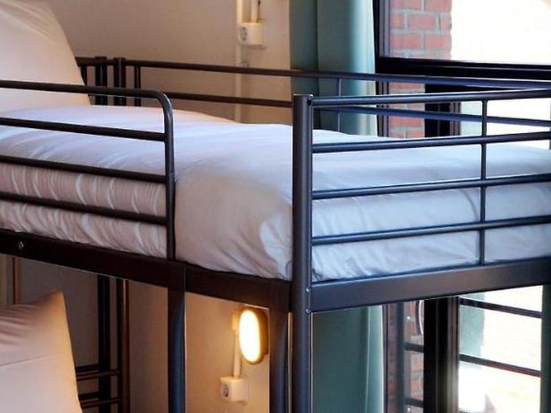 1743008FA1A058BAE080D40A5B0C2489