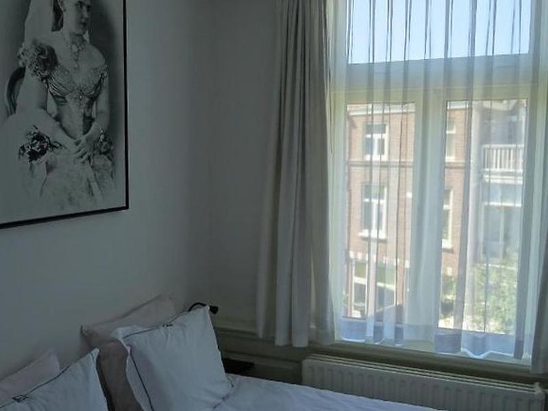 C40683F1F277A83C5924C7C0C33D5A2A