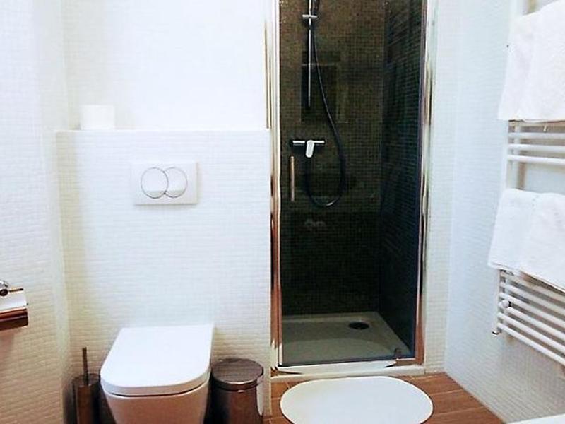 1B7E7C1D2DCFC0B409F6F98E6B063C85