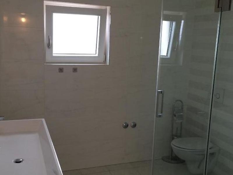 9E18F2BB1ED2C138C6BC84EF03179061