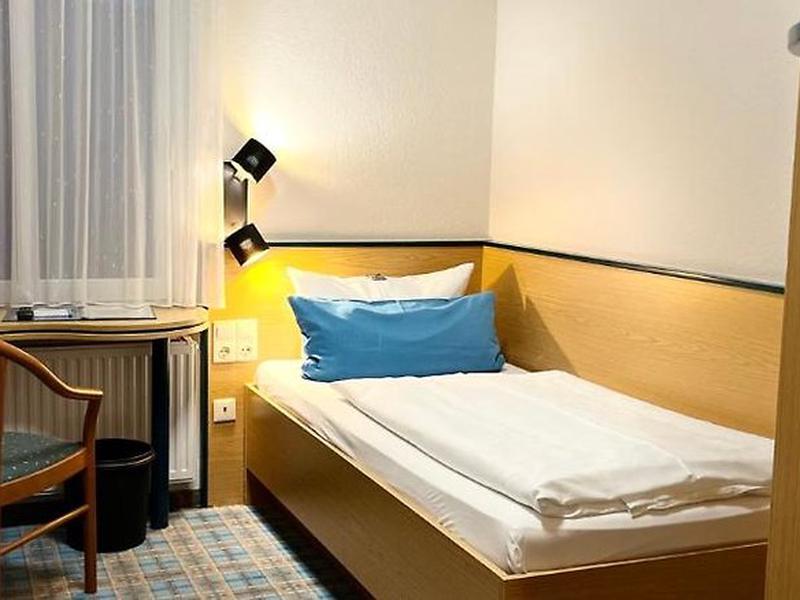 C1AA4A4C99C4BAAC34B3DACB4BCF1D5F