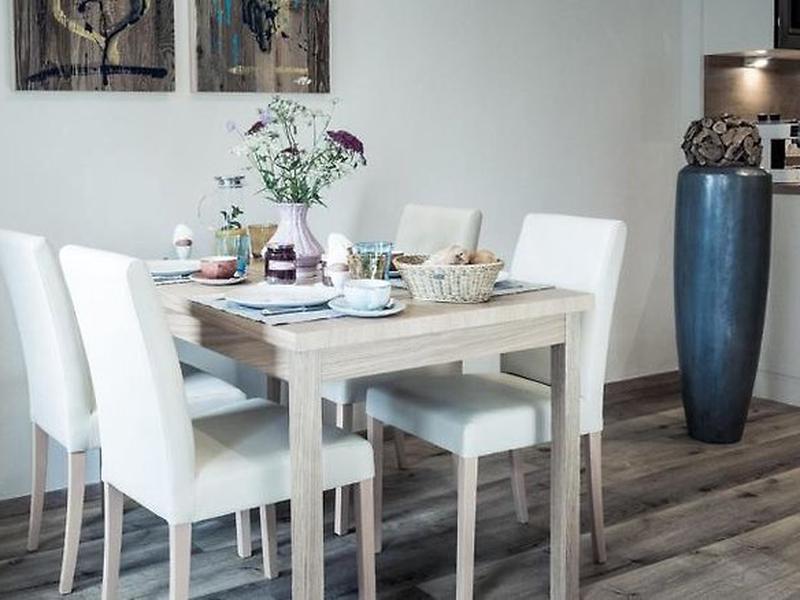 B5BF10CB4FDCF53A881D753D1AB7E197