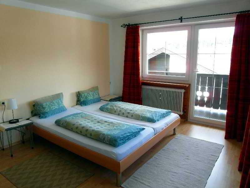 42B2FE1B2EE28FDE3E89609F4B80015A