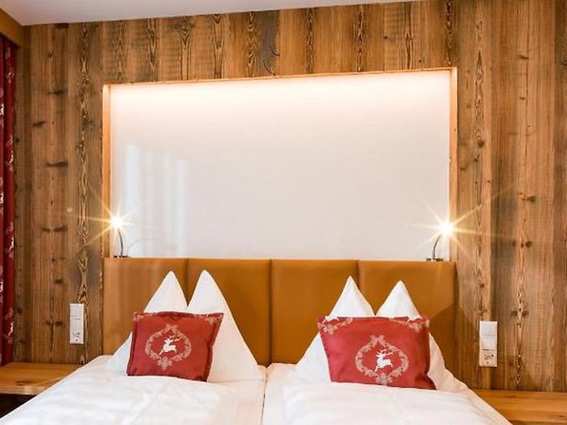 C8DD860C51652F4BB140A6B4A0CD0A59