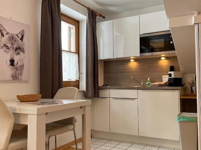 66D0BB3274009211EE1A361CA58B905C