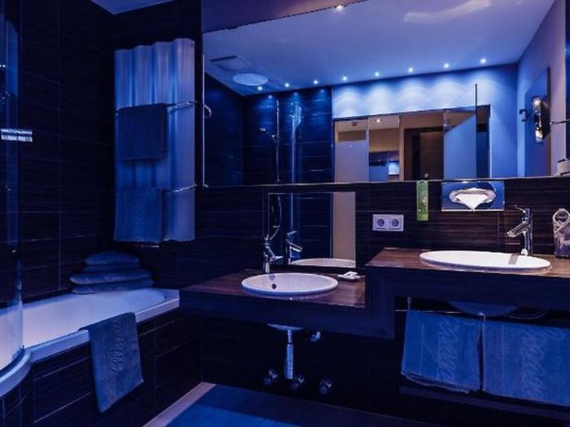 33238B5373D693A51B7E1DD605FD9775