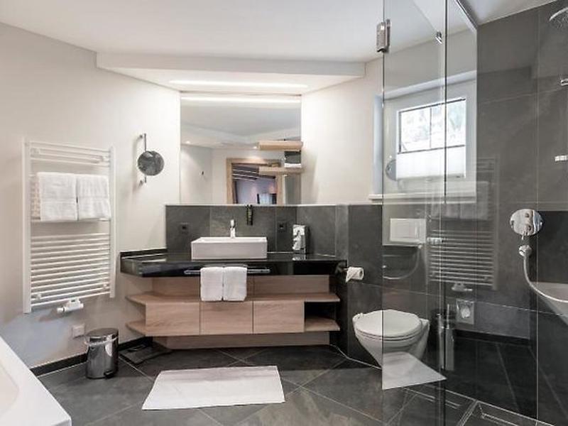 347A174B9B83AD71DE044A8E93766E75