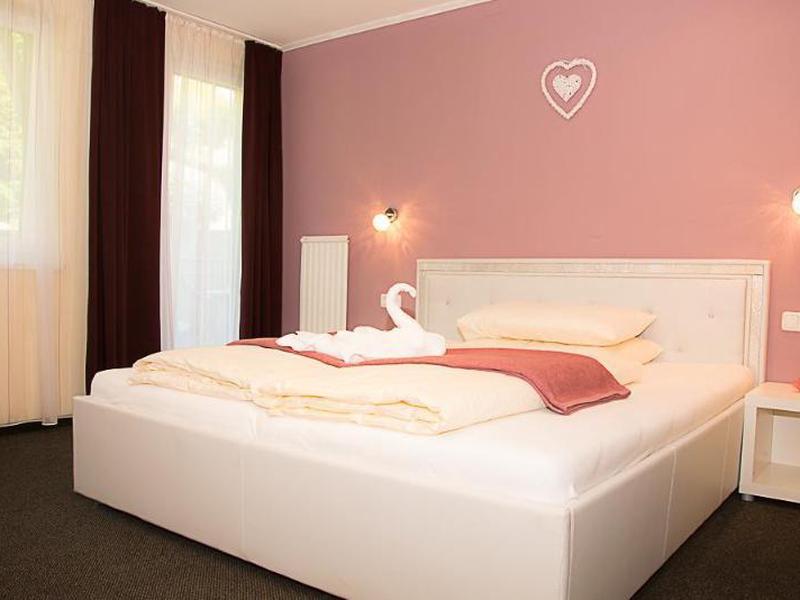 8DA14385B7F126E93E9BF40960D087B9