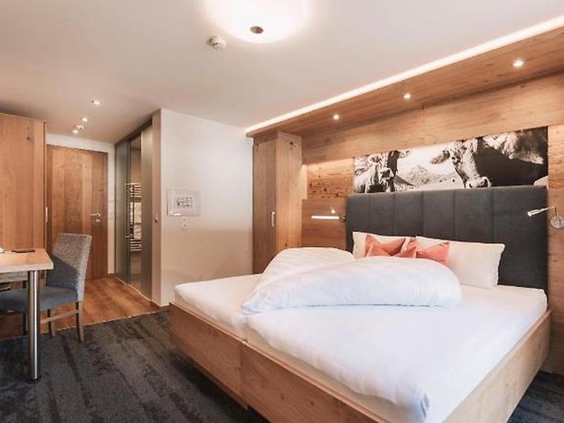 4B3D09B4A2906FEC0464D1EBDDBEBD13