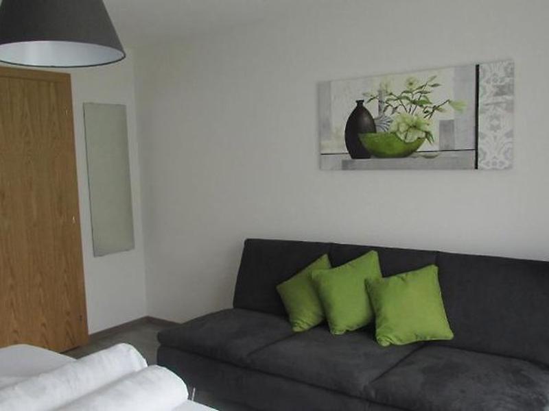 D774F94978E1D1FC22C97B3354D8E8EF