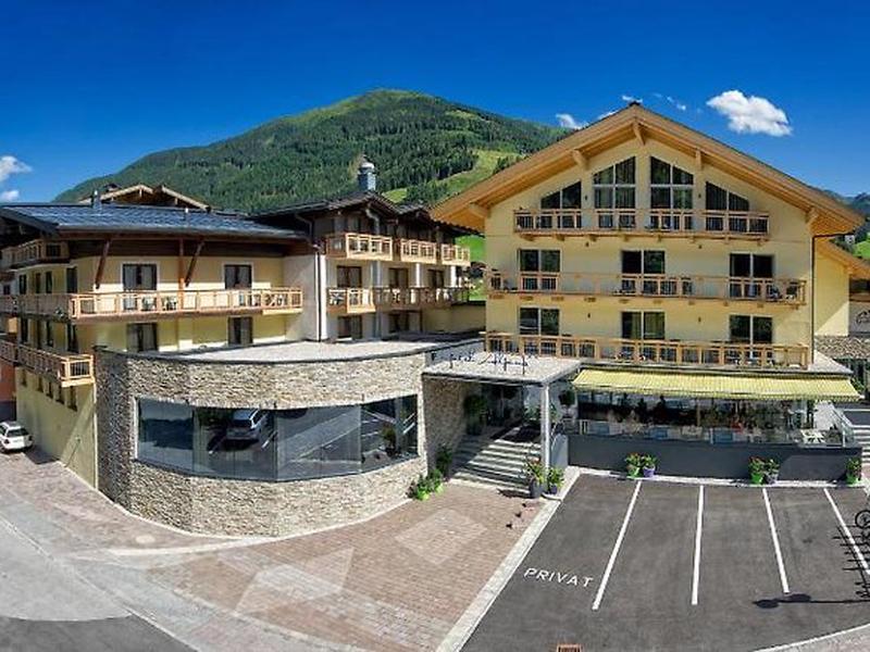 21A549E2F5CBFECDC3AB9F3D436CCABC