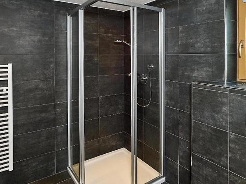 4FD4F70033F53DE2E87FB619DB1FEFE9