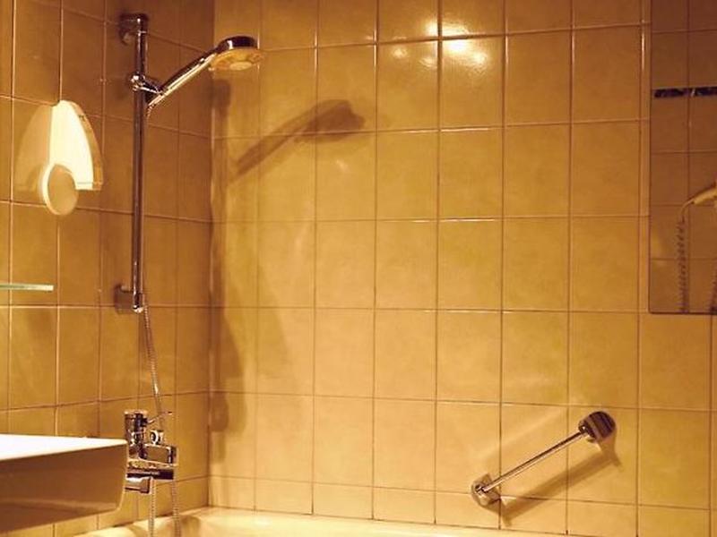 DC3CEE93E0BCCDF60AFEEB8EC63F9CA9