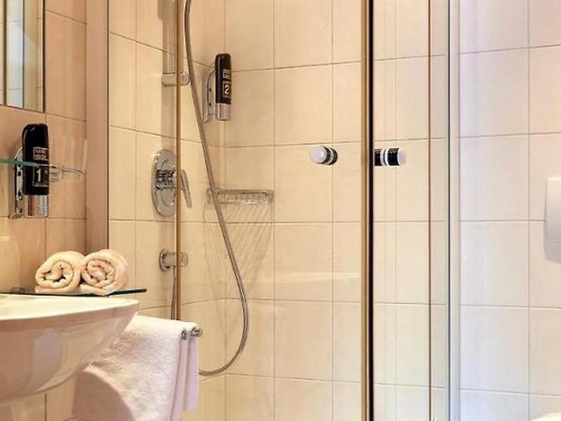 0E5D9D4D58D8ABAA39D2581021D61466