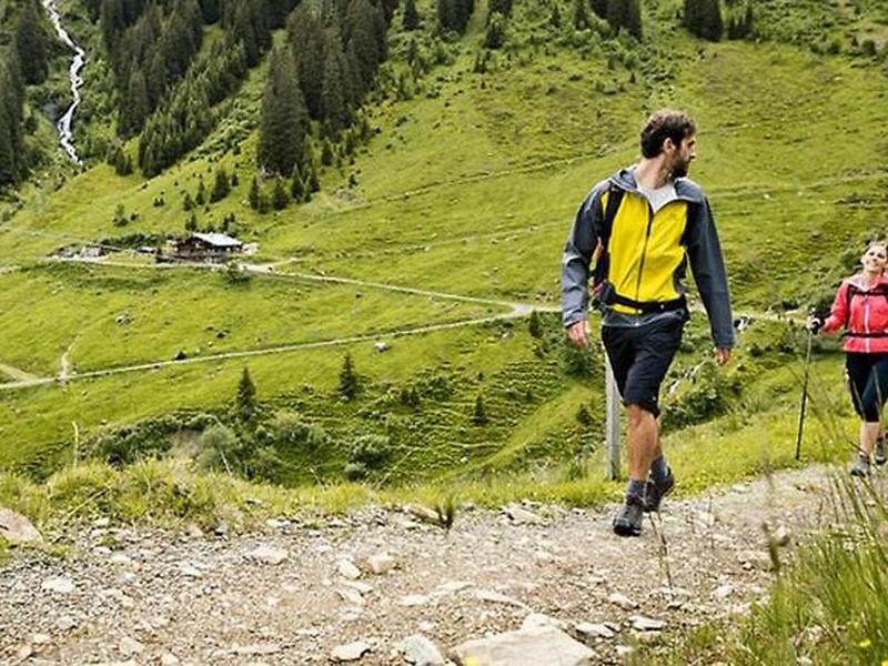 CB6DA4A7F533A134C093F911750D8713