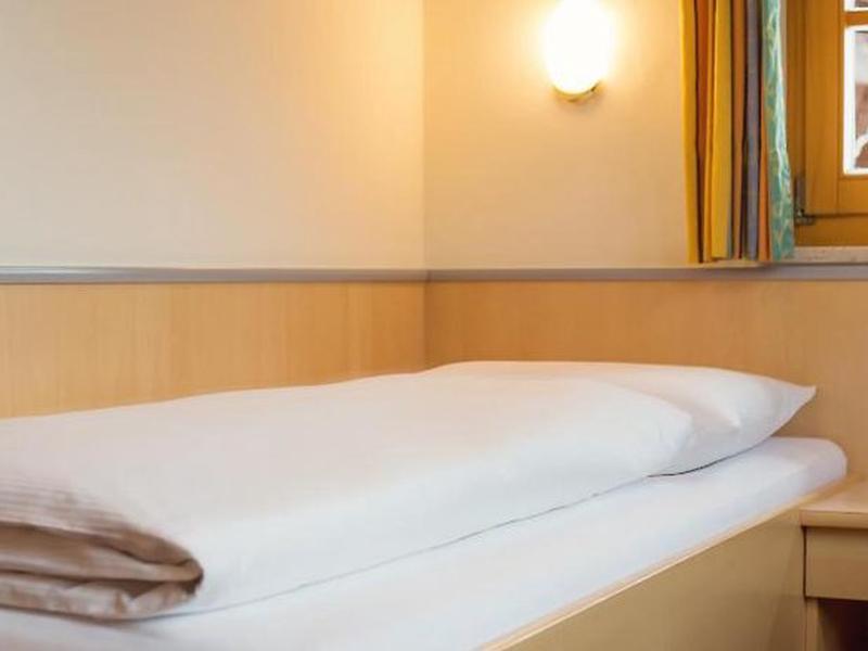 0D0119F595948BACB5F64DA059907CA0