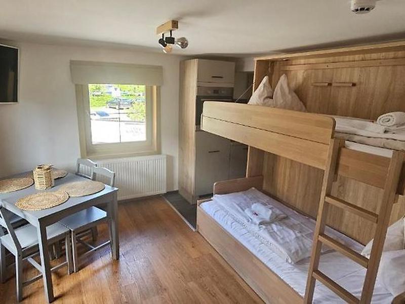 7AC81BC09C23ECF7E2F949305CAB0818