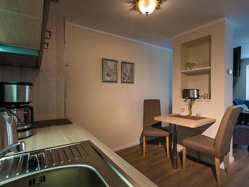 7C858509AE3B7E9F6C08D1422C9871EE