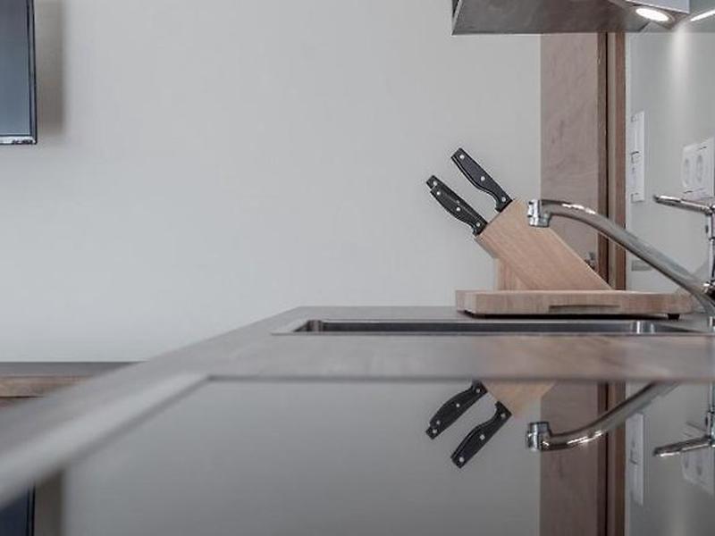 676CB1705F6A1930667AACDFE0D2B95E