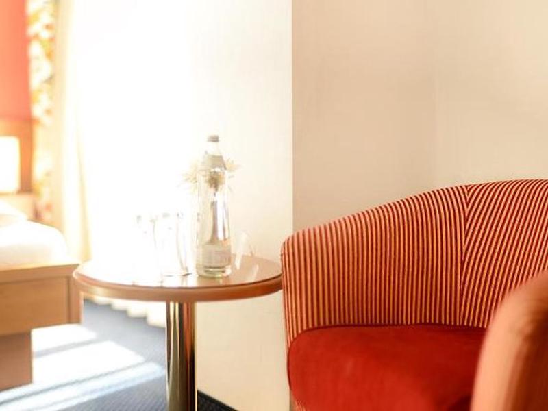 3C11F1AA52F61B81DDECA445752FFEE5