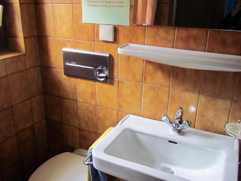 843F5AC65C644040A4F1D2CEAC46CE0A