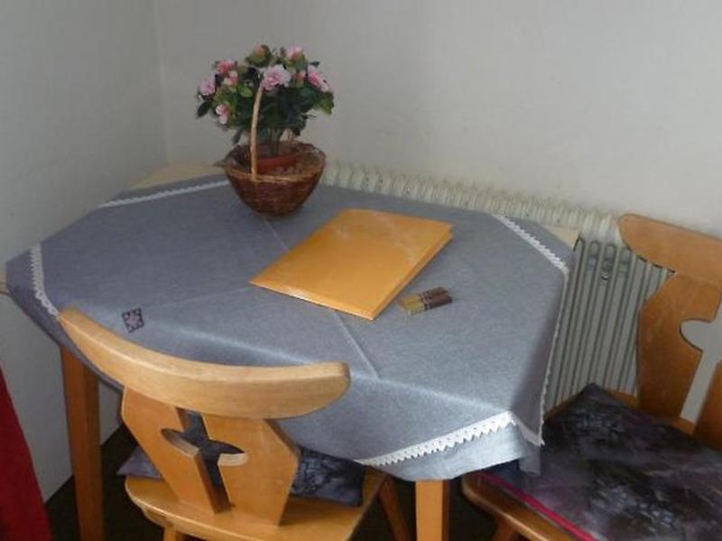 126CC820F124E875074DBB4F340E514F