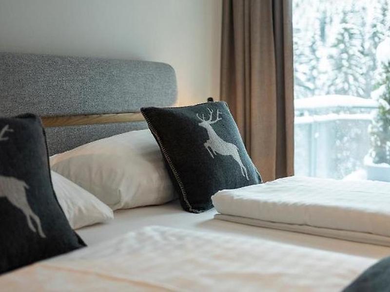 548F6CC3B46E13DA0C9FB84E7FF70C2A