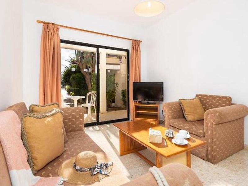 8048EB39A85C8C7E0F2A5C806DE93241